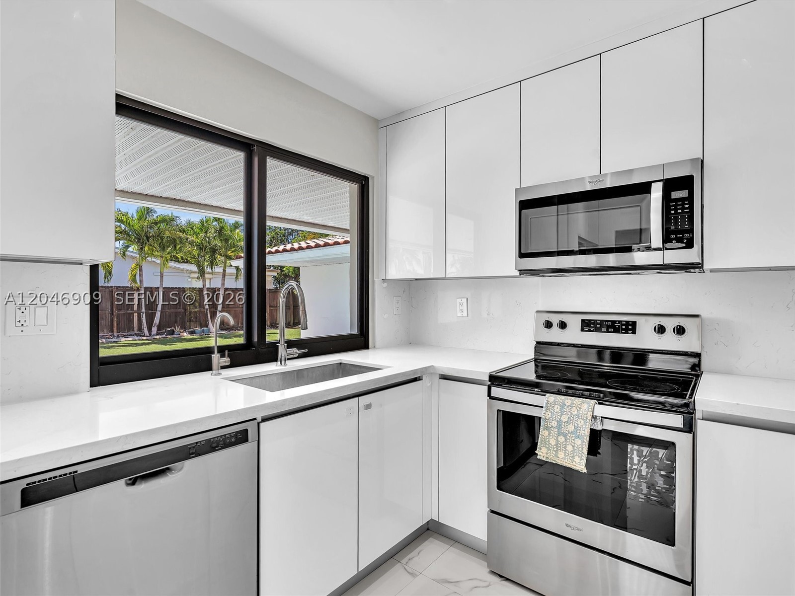 GREYKNOLL ESTS RESUB - Residential