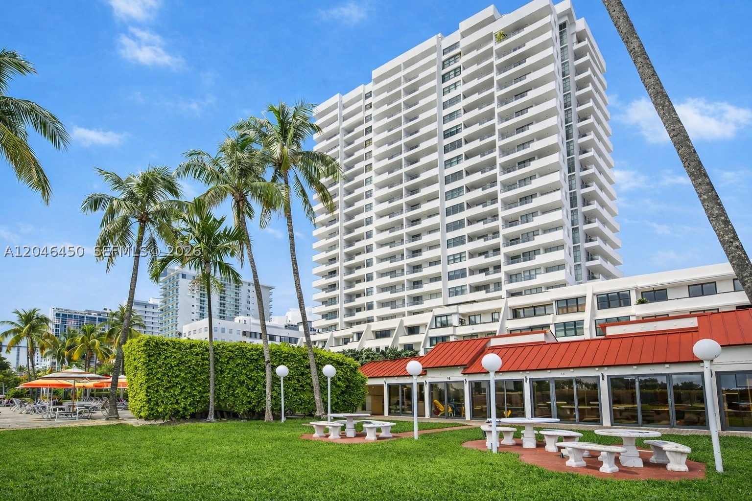 CLUB ATLANTIS CONDO - Residential