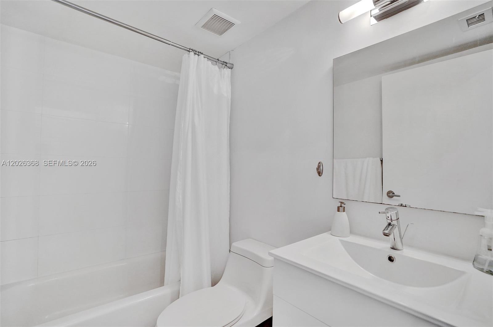 THE STERLING CONDO - Residential Lease