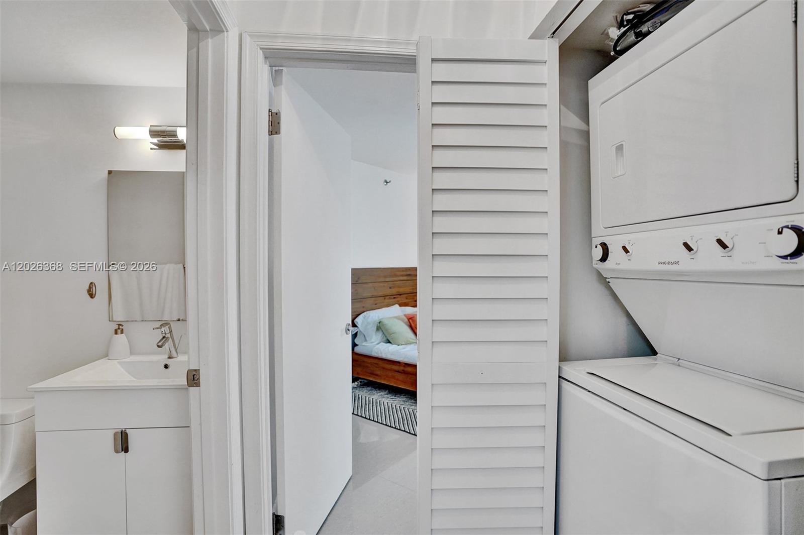 THE STERLING CONDO - Residential Lease