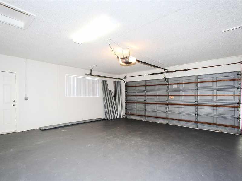 WHITEHORSE ESTATES - Residential Lease