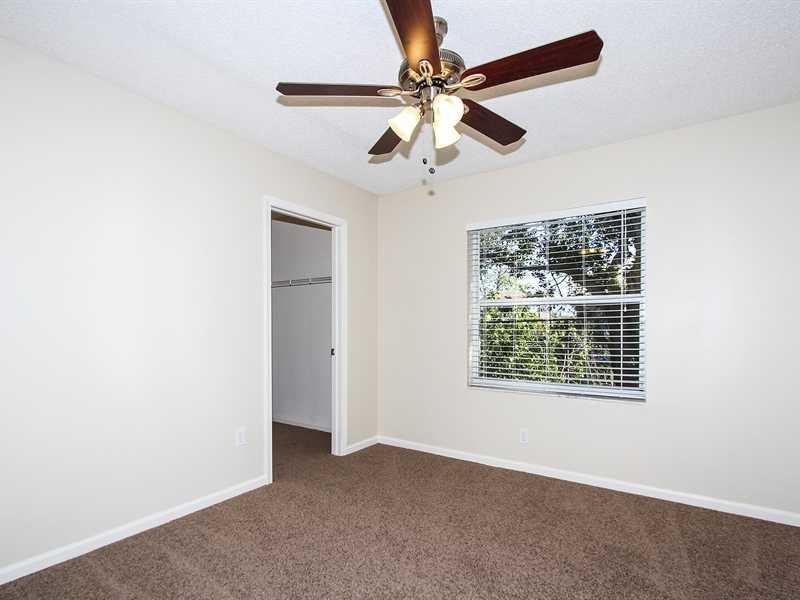 WHITEHORSE ESTATES - Residential Lease