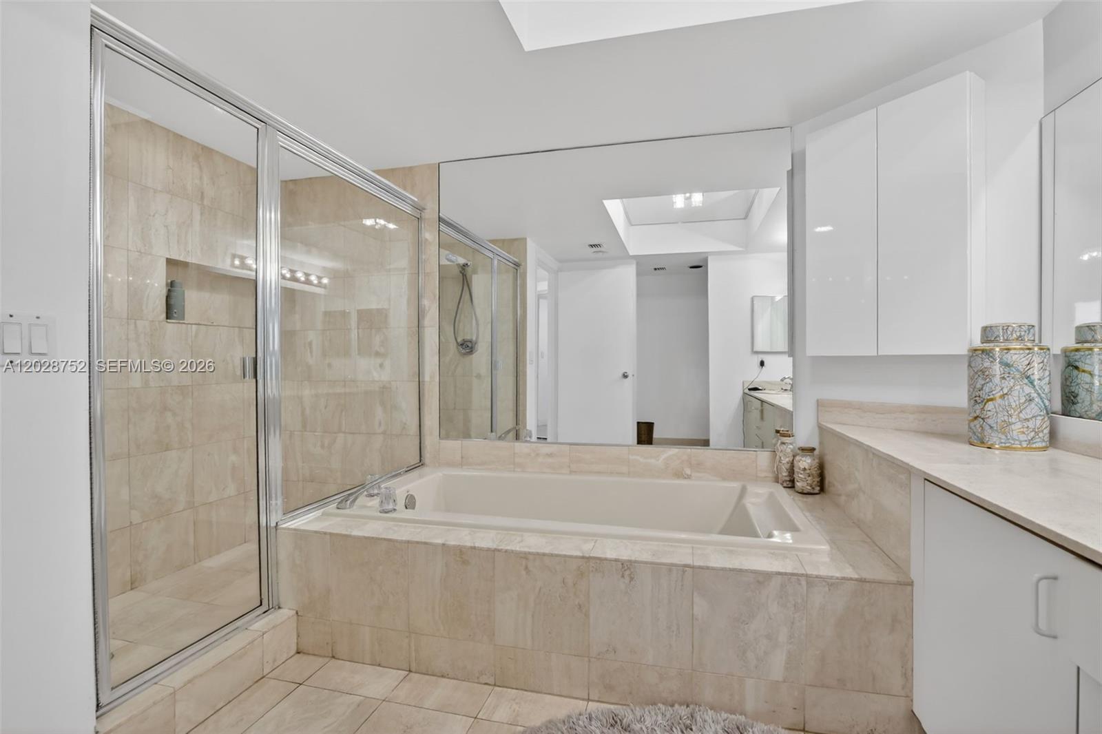 1000 ISL BLVD WILLIAMS IS - Residential