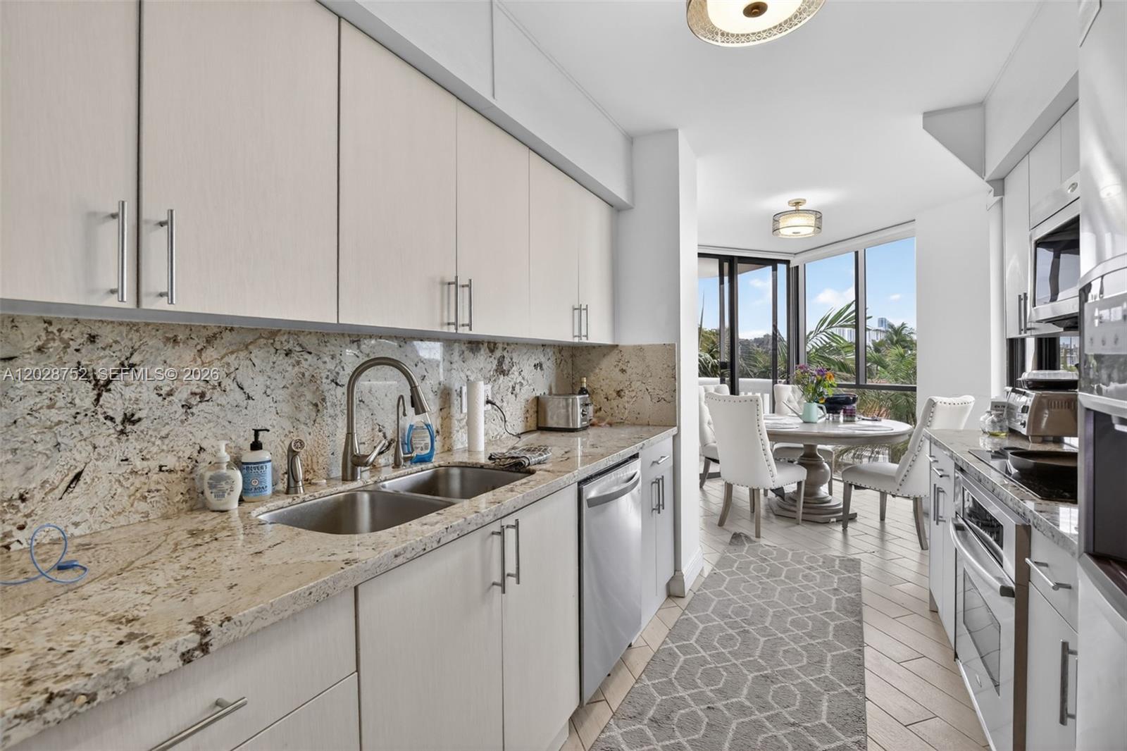 1000 ISL BLVD WILLIAMS IS - Residential