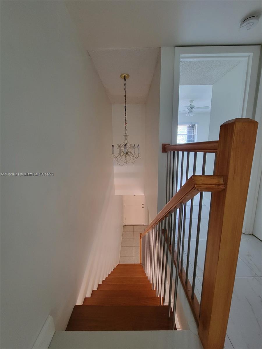 CORAL REEF TOWNHOUSES CON - Residential Lease