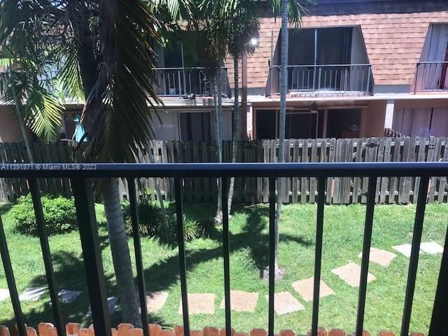 CORAL REEF TOWNHOUSES CON - Residential Lease
