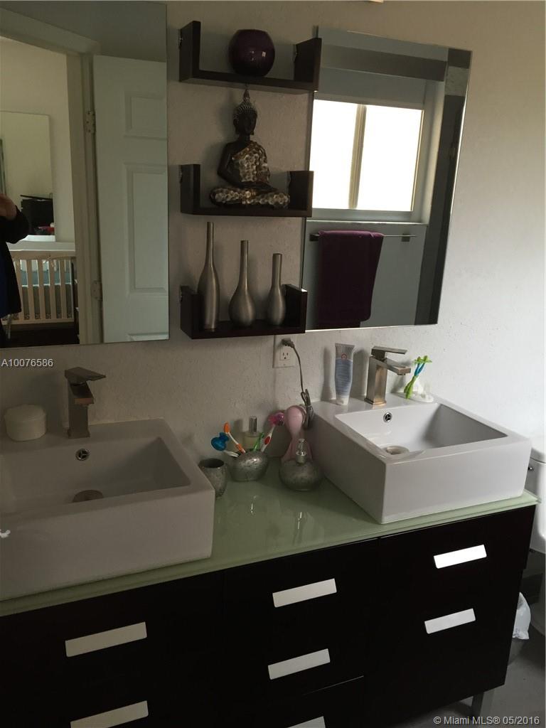 Emerald Lakes - Residential Lease