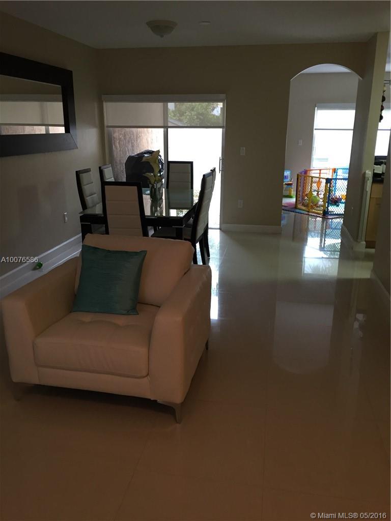 Emerald Lakes - Residential Lease