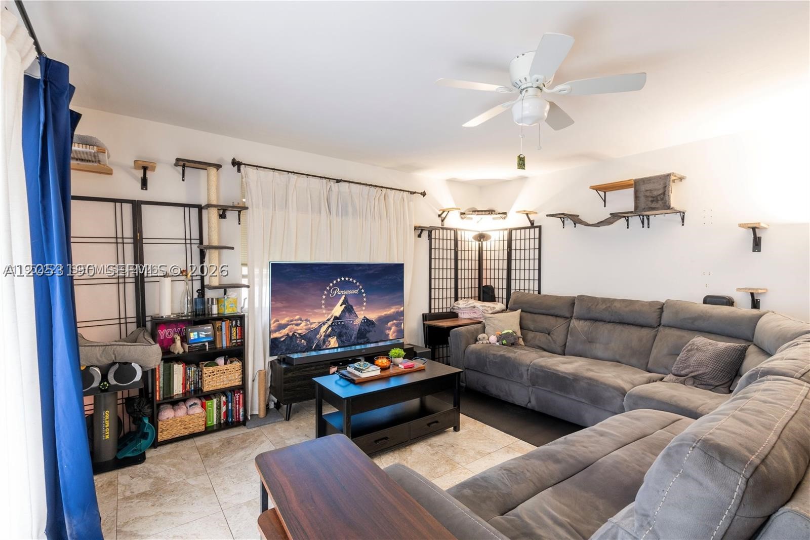 KINGSTON SQUARE CONDO - Residential Lease