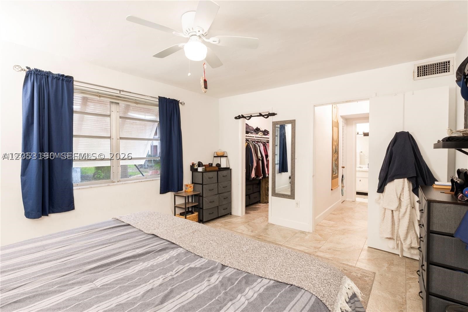 KINGSTON SQUARE CONDO - Residential Lease