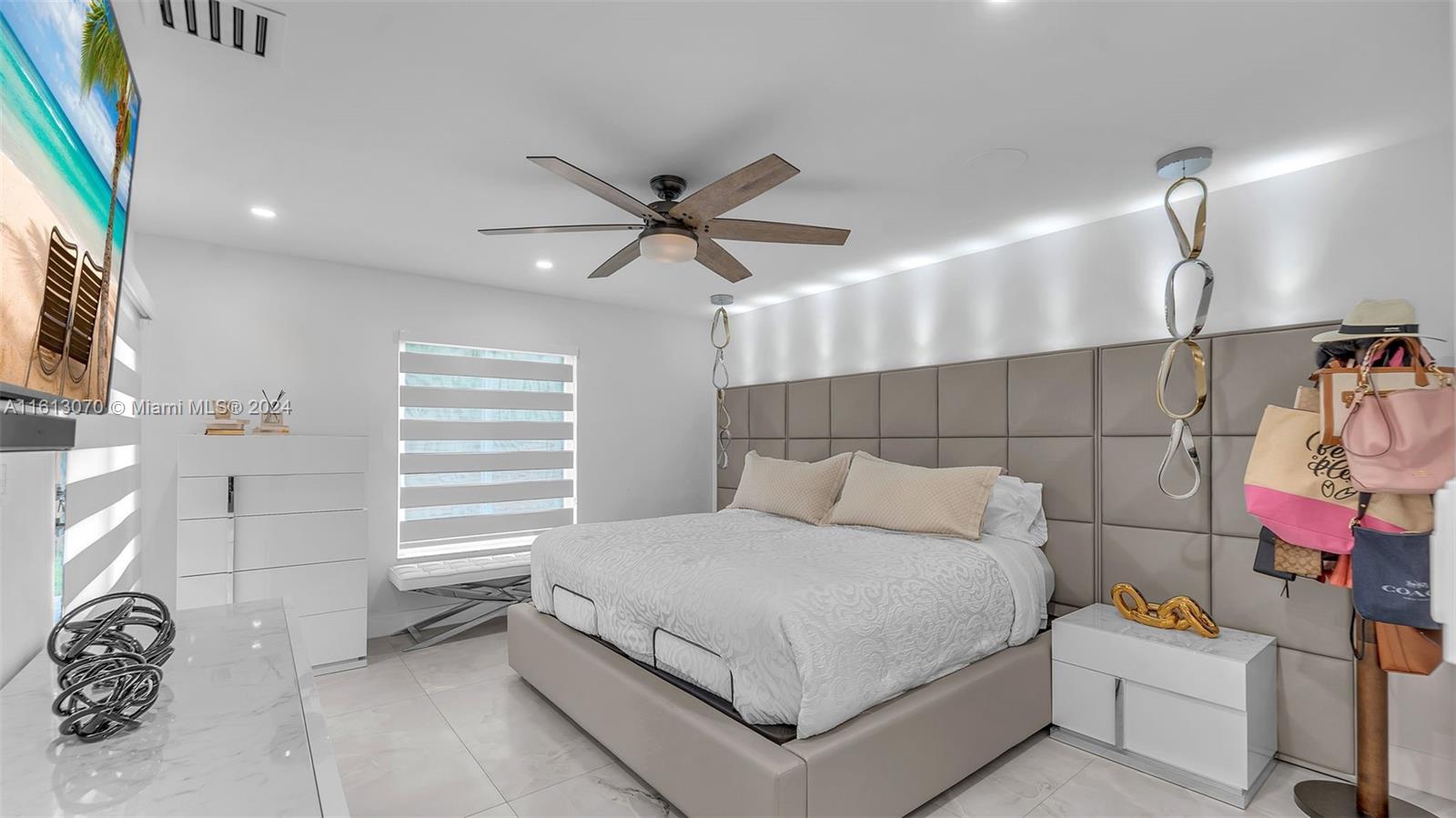 LAGUNA PONDS SEC I - Residential