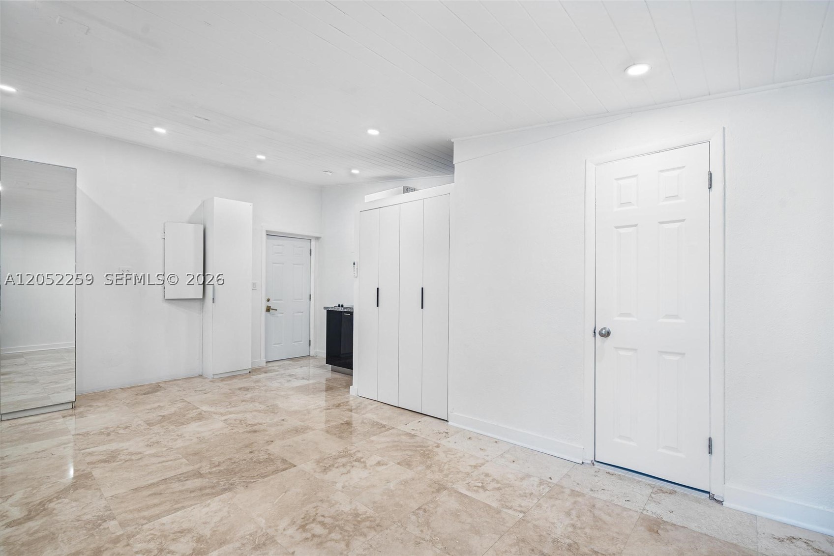 NORTH BAY ISLAND - Residential Lease