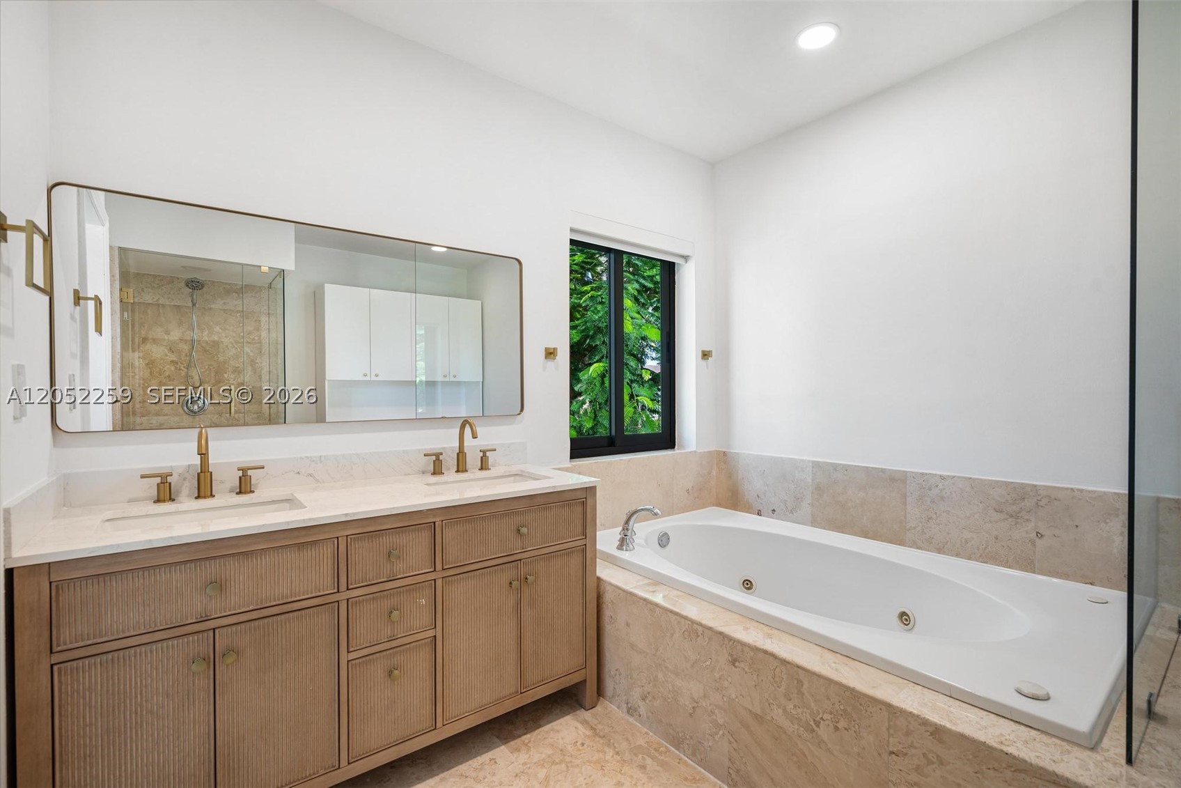 NORTH BAY ISLAND - Residential Lease