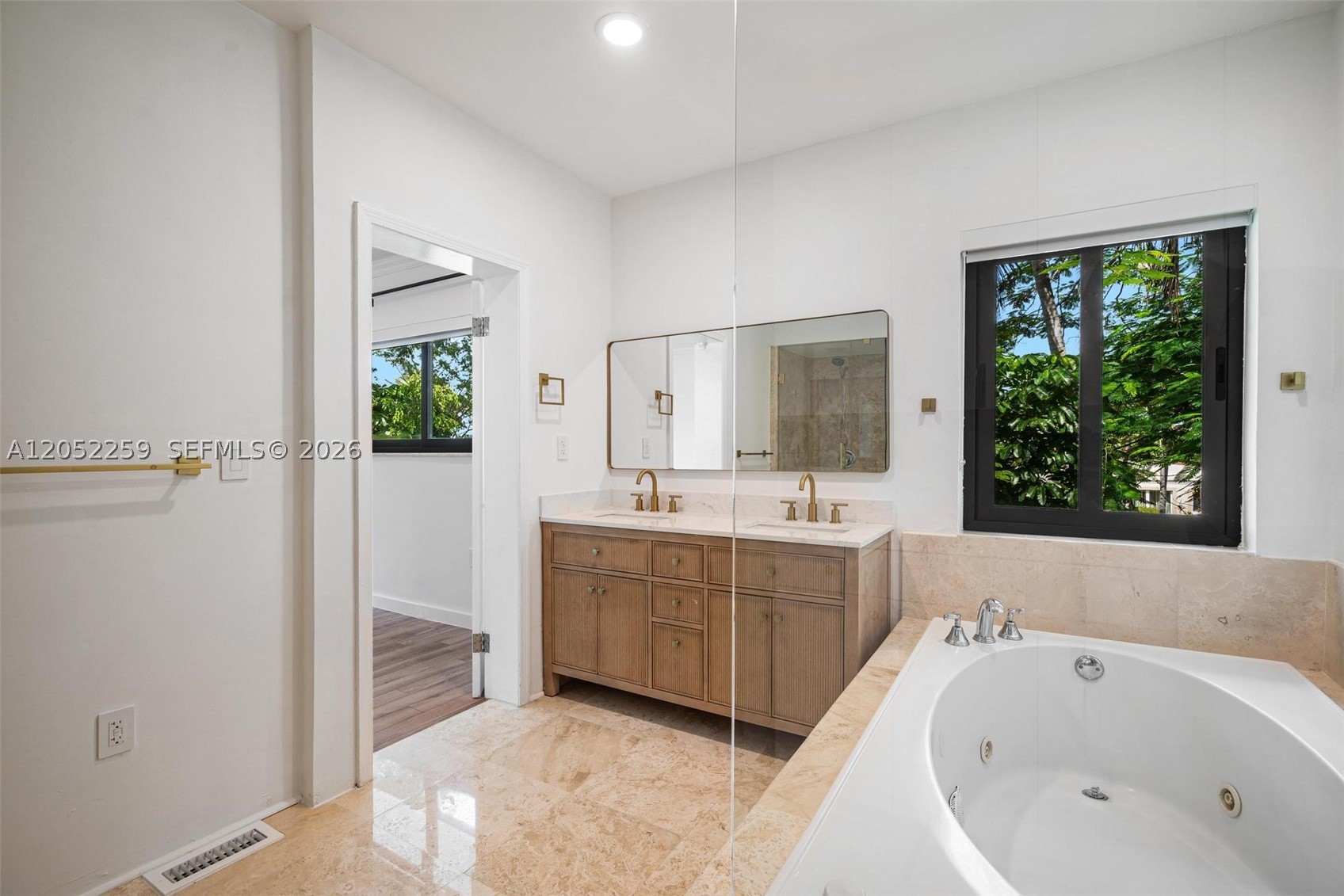 NORTH BAY ISLAND - Residential Lease