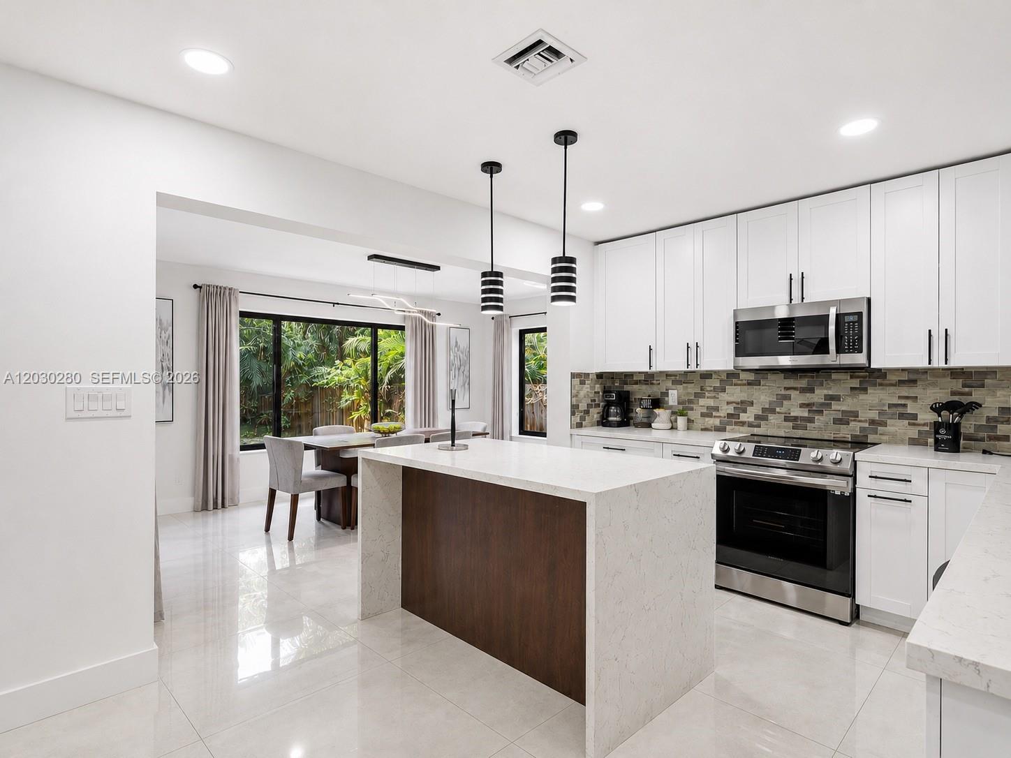 BOULEVARD ESTATES AMEN - Residential Lease