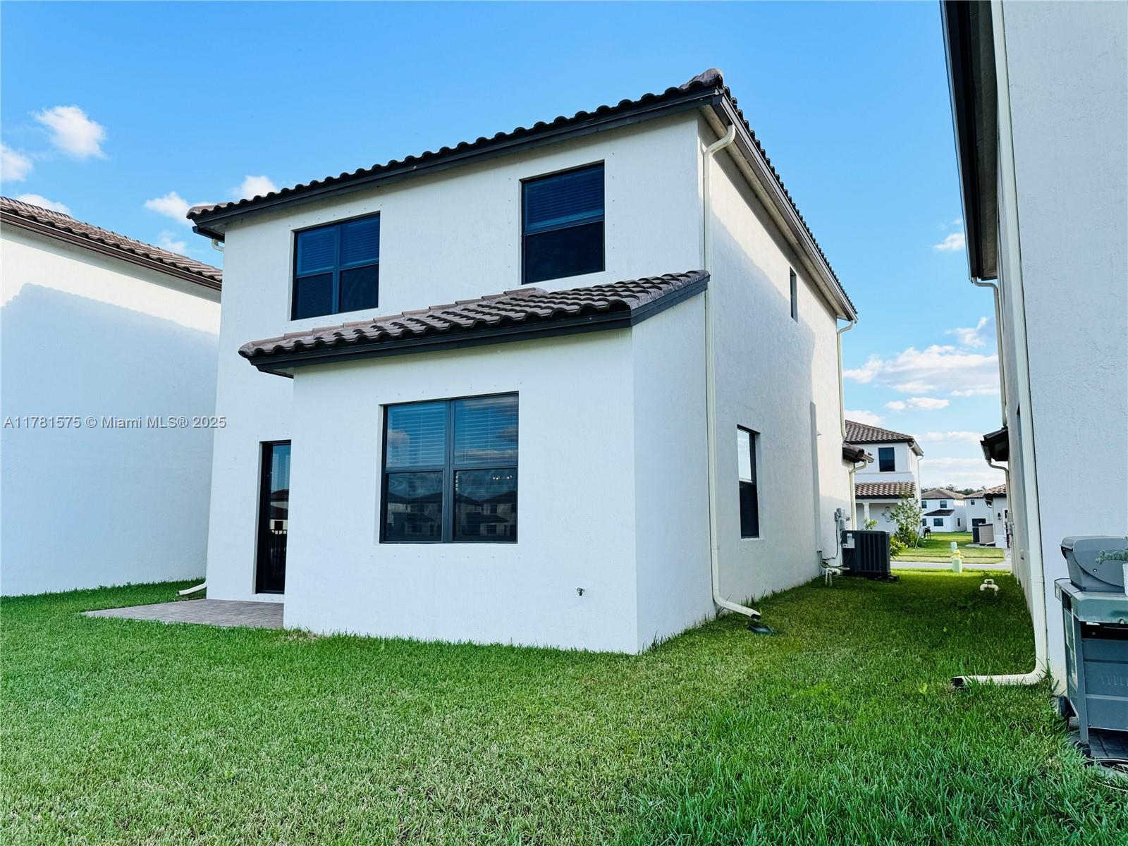 SILVERWOOD AT AVE MARIA - Residential