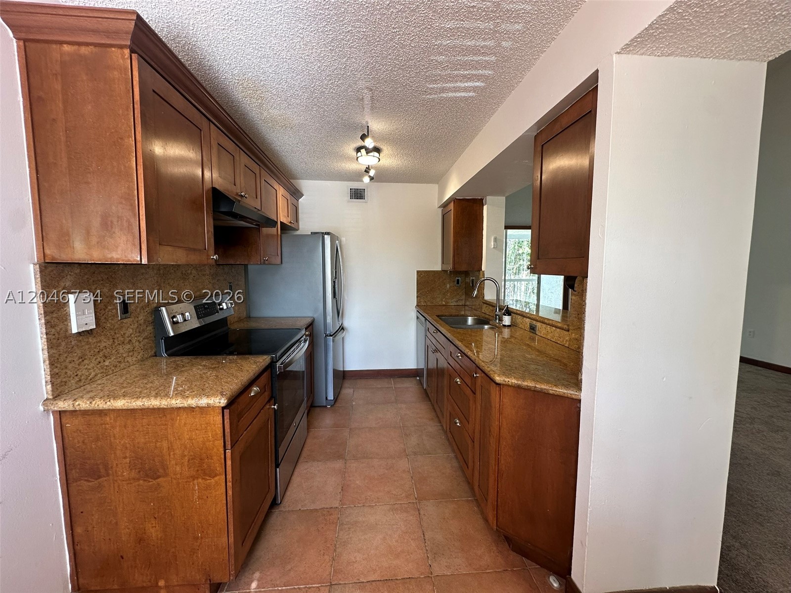 THE GREENS AT DORAL CONDO - Residential