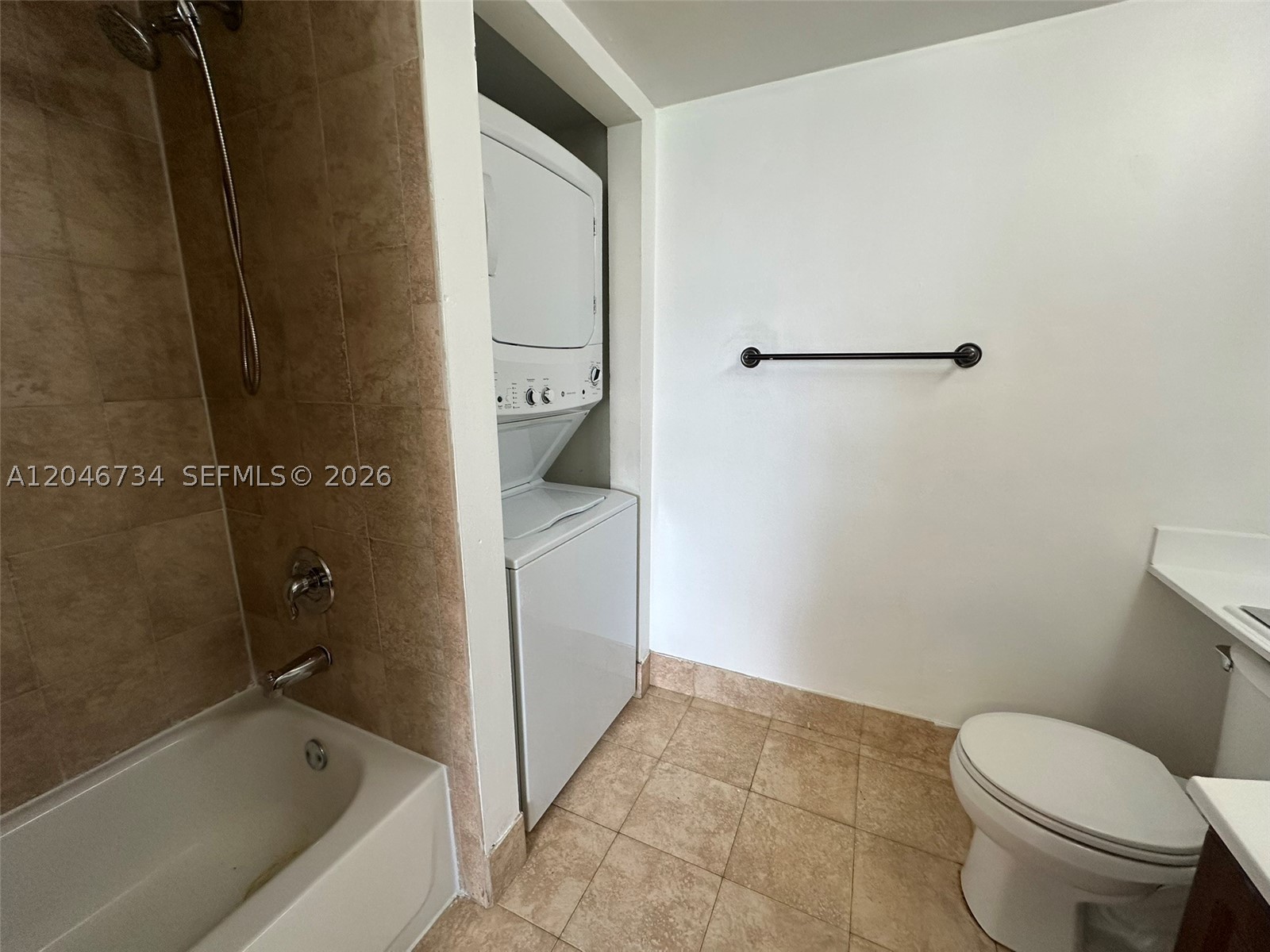 THE GREENS AT DORAL CONDO - Residential