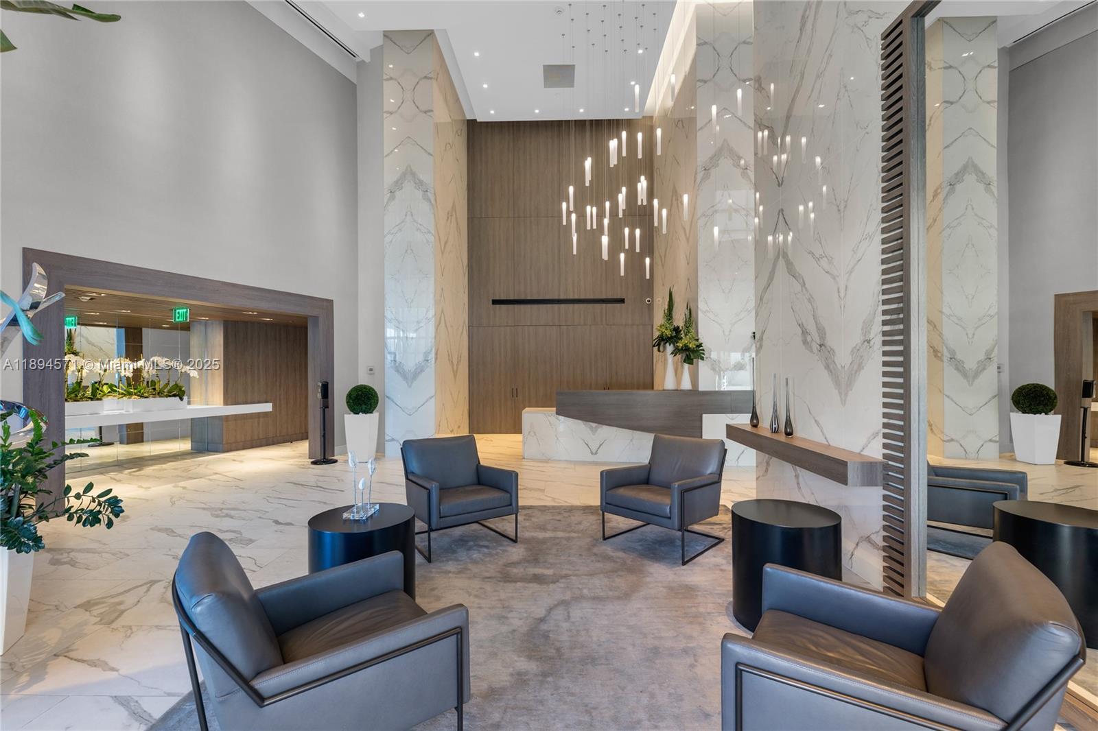 DIPLOMAT OCEANFRONT RESID - Residential Lease