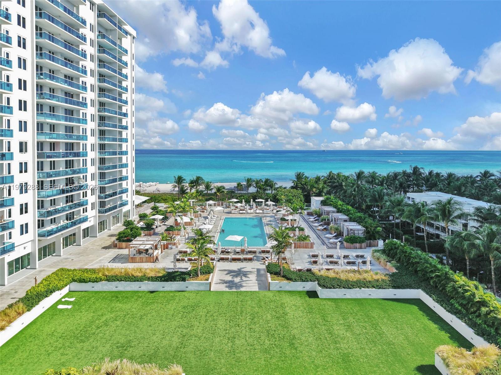 RONEY PALACE CONDO - Residential