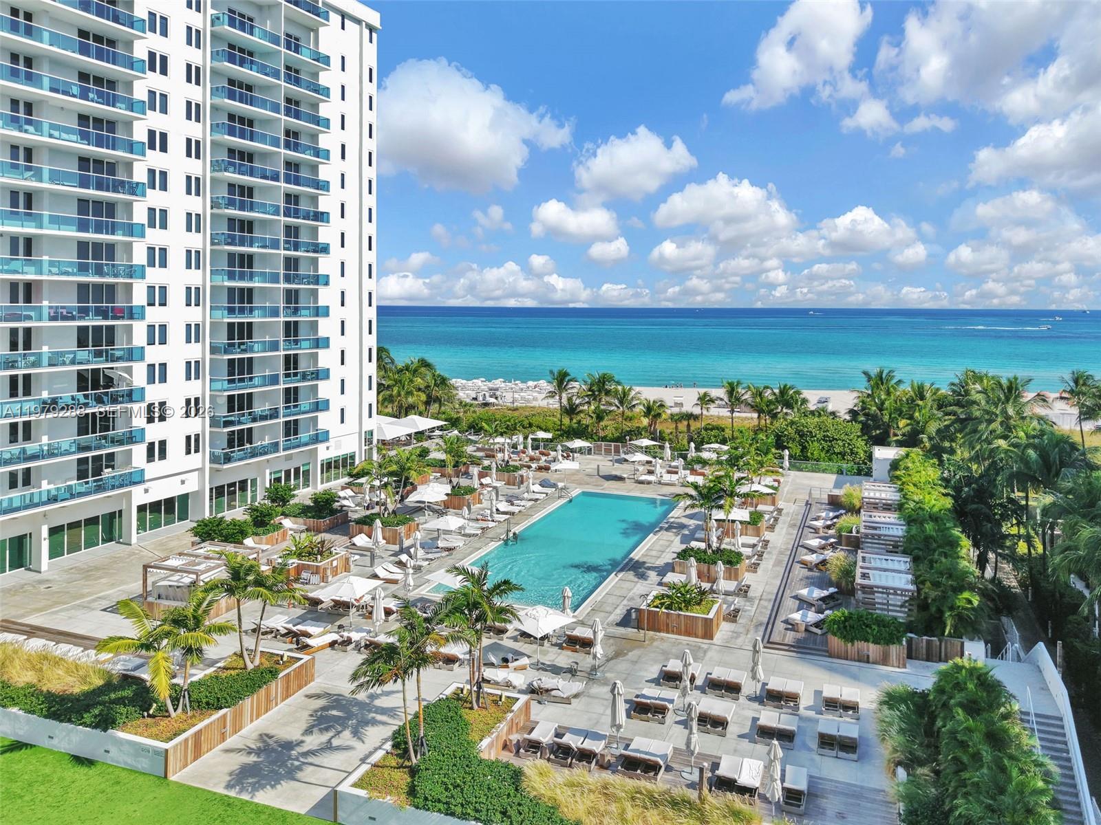 RONEY PALACE CONDO - Residential