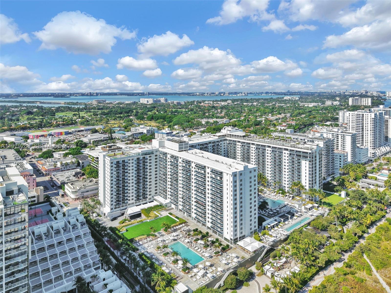 RONEY PALACE CONDO - Residential