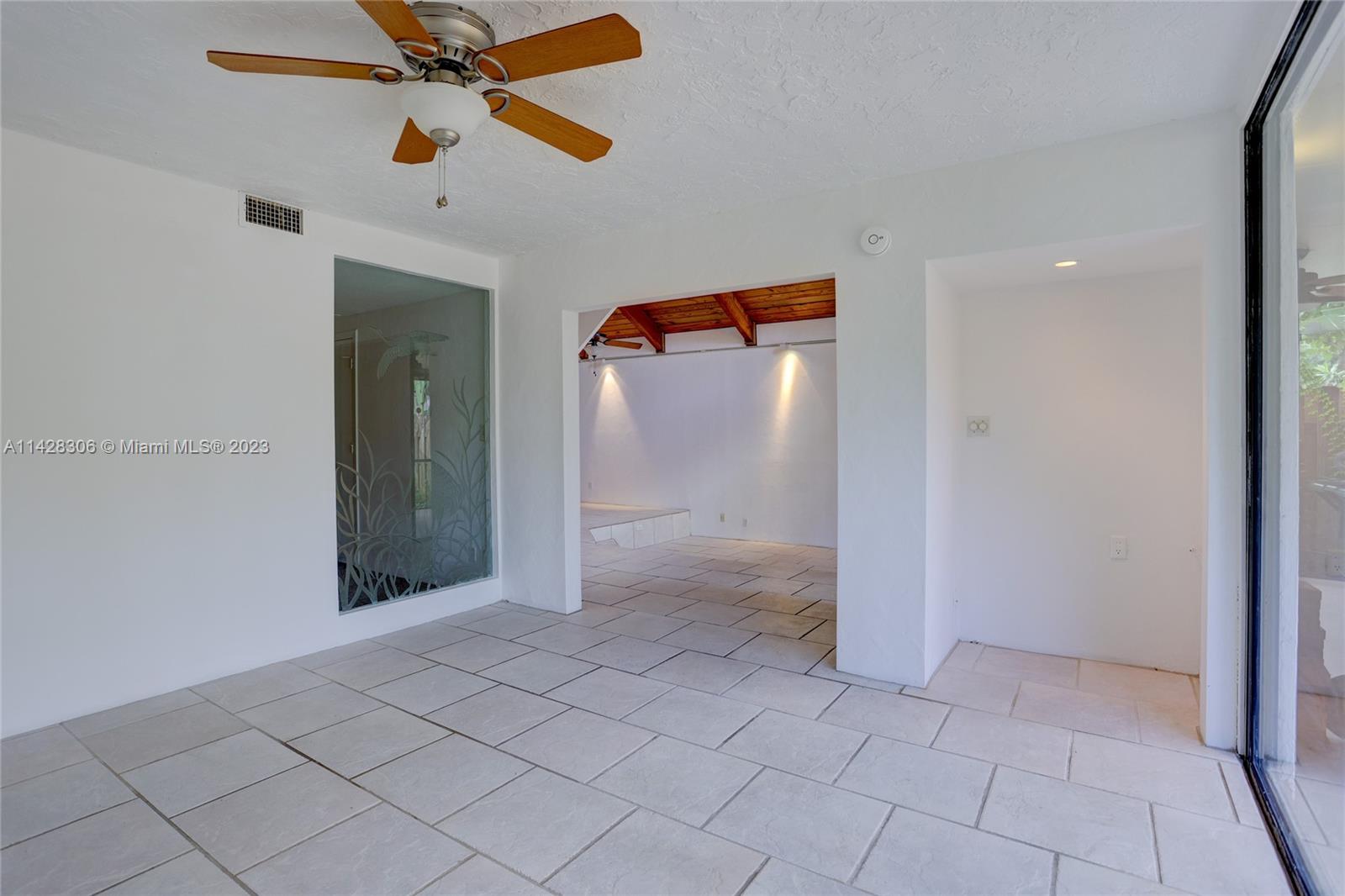 PALM-AIRE VILLAGE SECTION - Residential