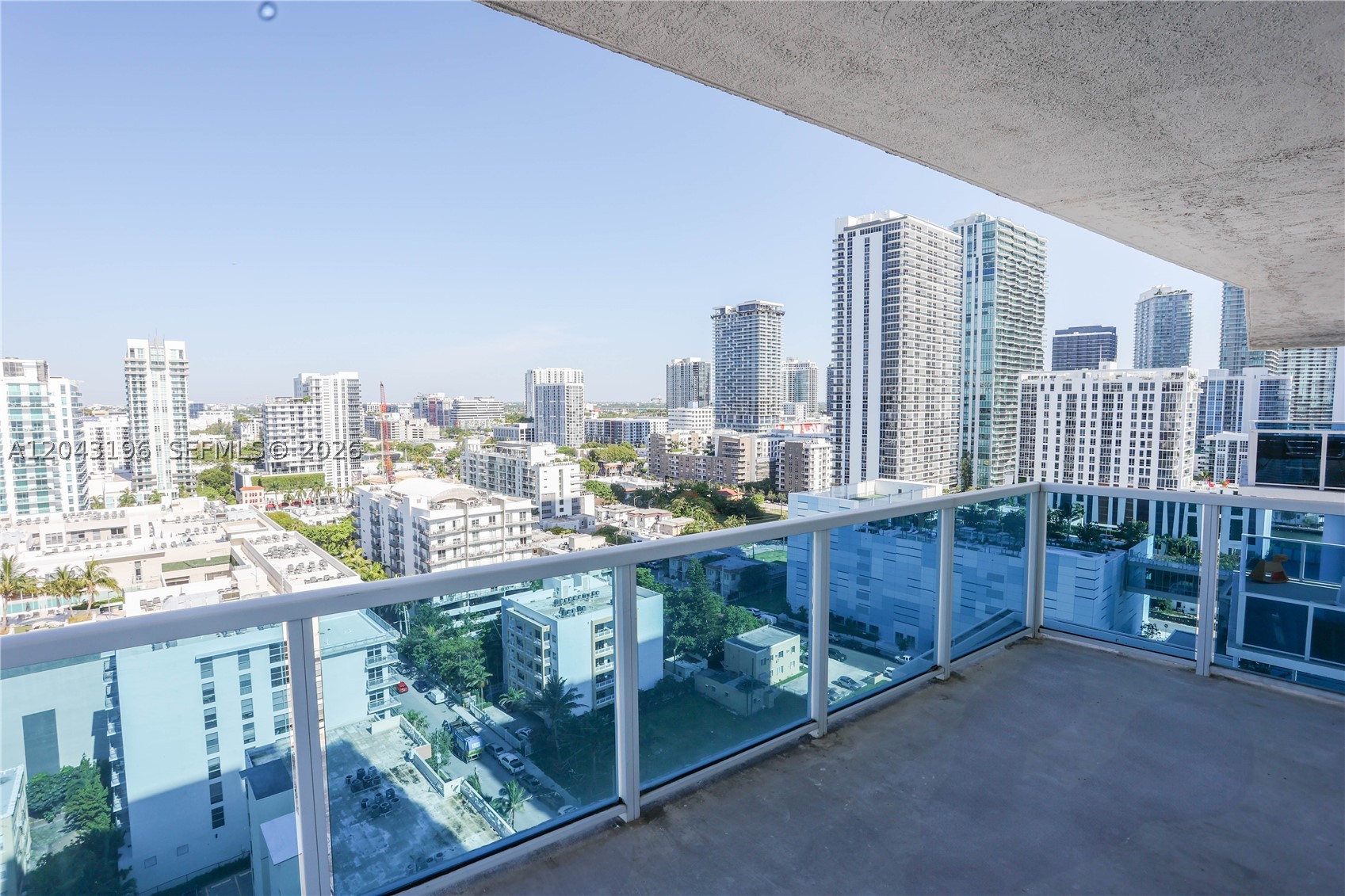STAR LOFTS ON THE BAY - Residential Lease