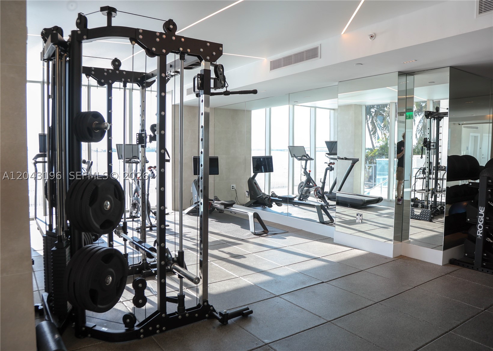 STAR LOFTS ON THE BAY - Residential Lease
