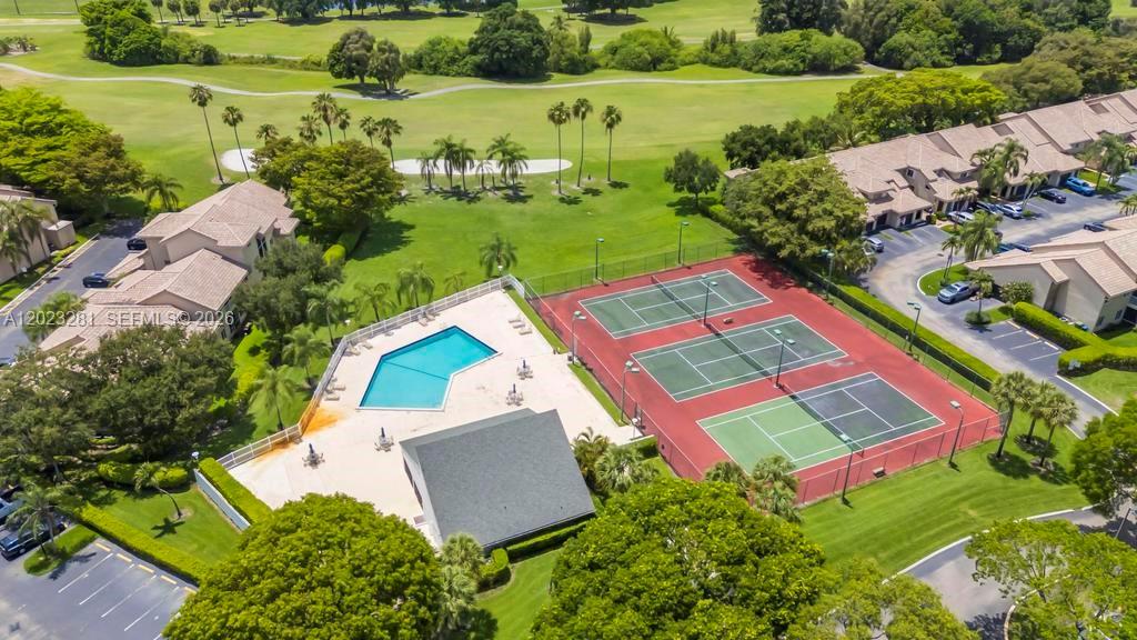 CALIFORNIA COURTS CONDO - Residential Lease