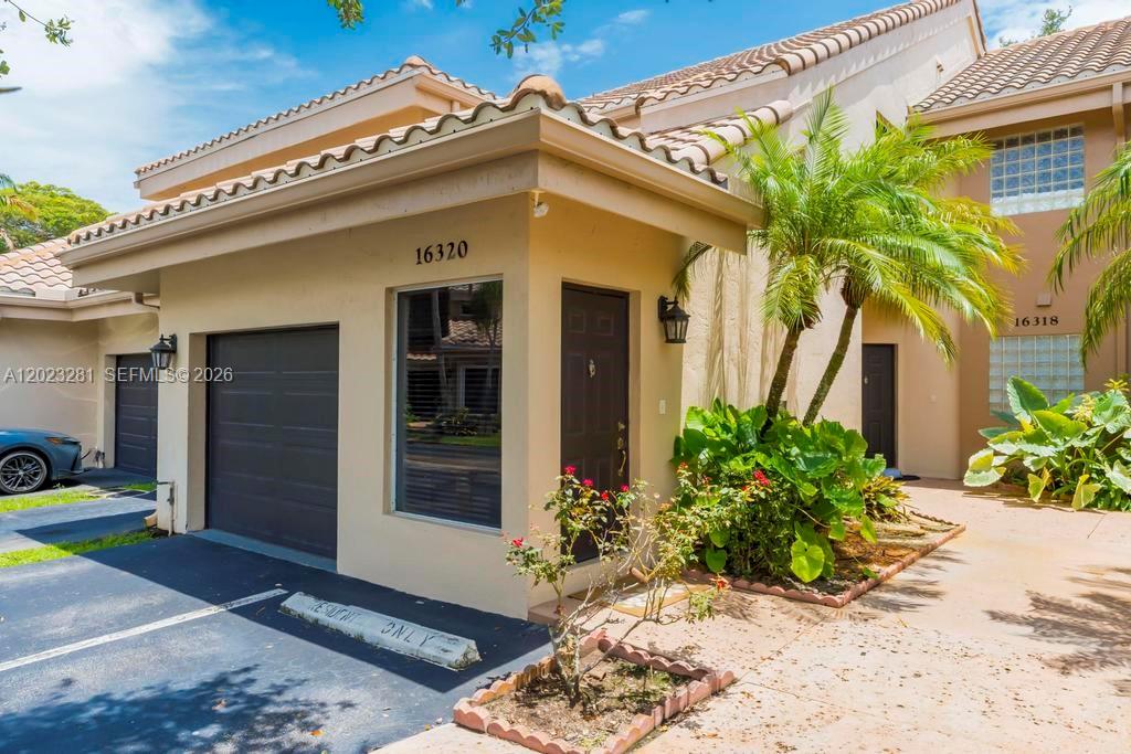 CALIFORNIA COURTS CONDO - Residential Lease