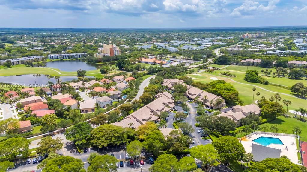 CALIFORNIA COURTS CONDO - Residential Lease