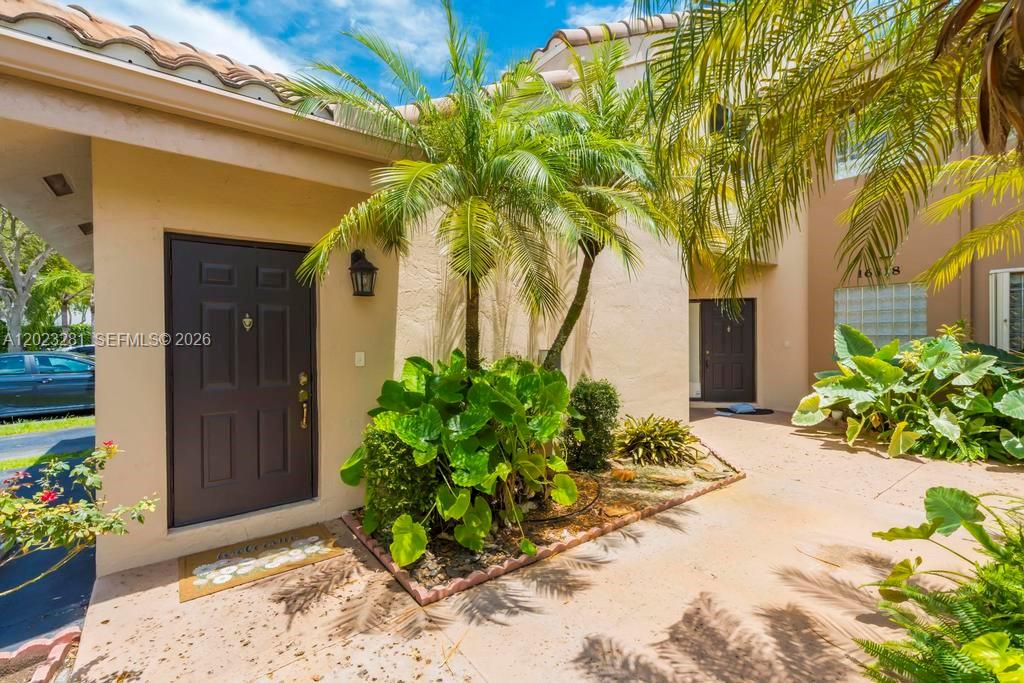 CALIFORNIA COURTS CONDO - Residential Lease