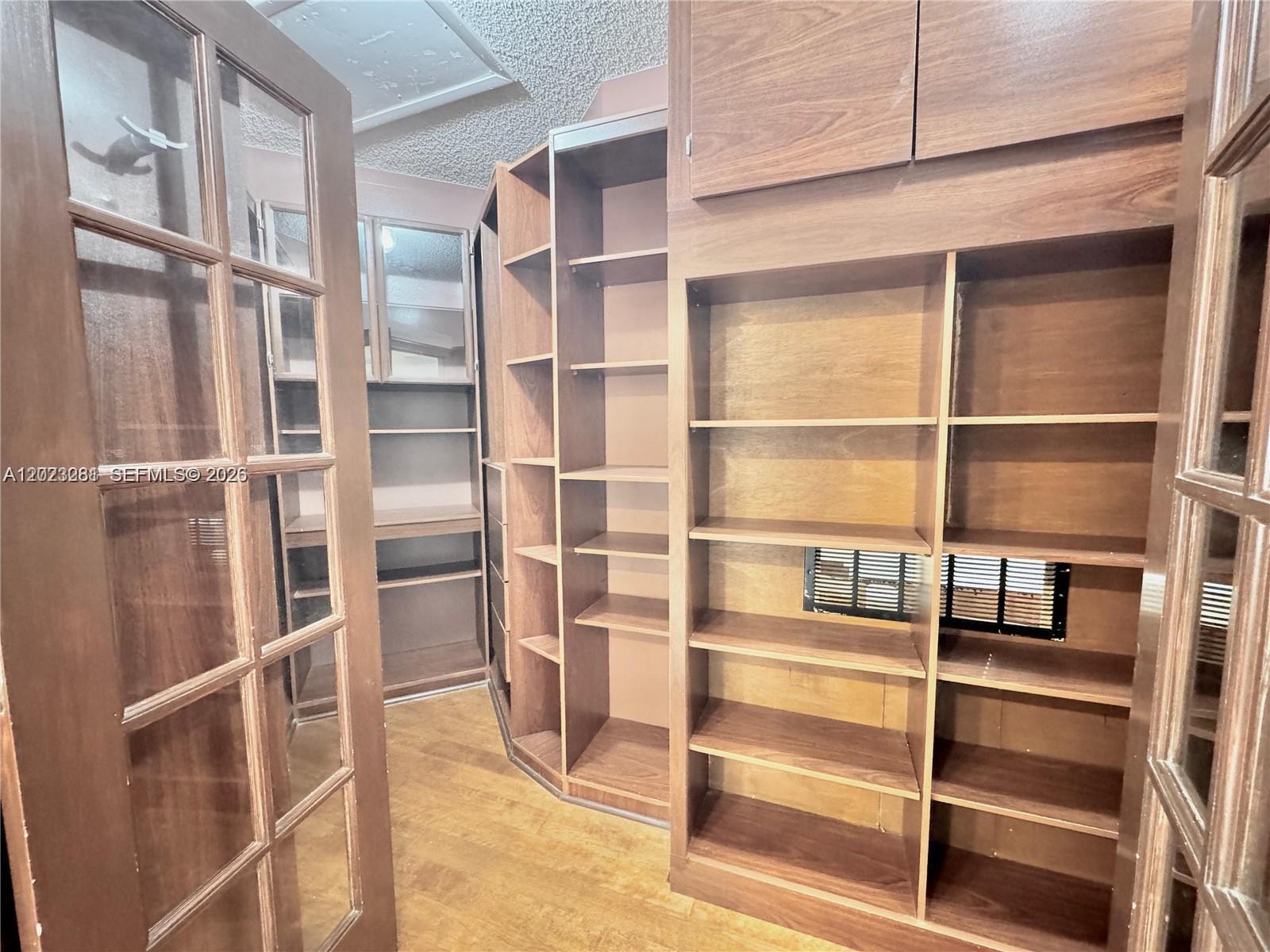 CALIFORNIA COURTS CONDO - Residential Lease
