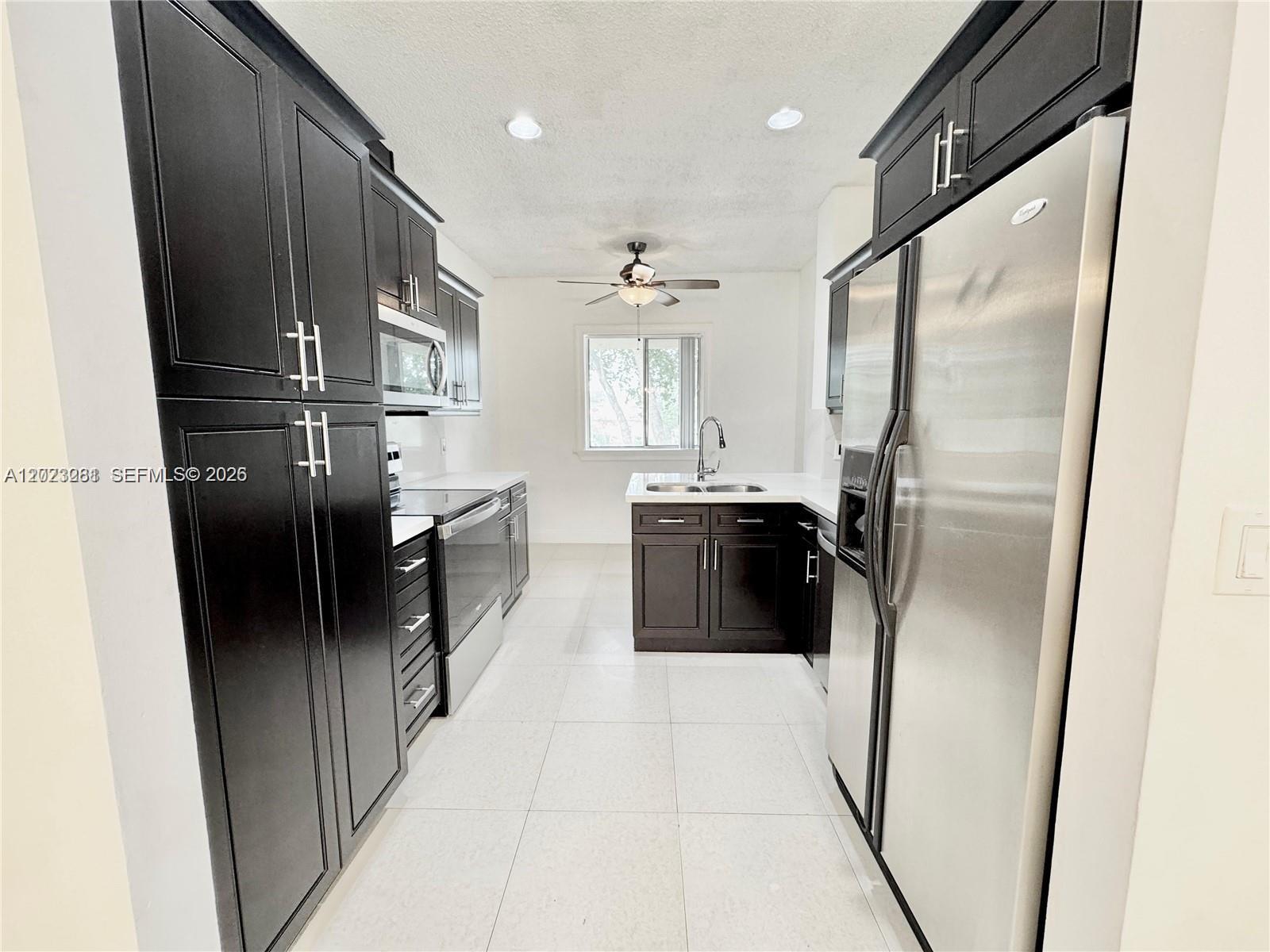 CALIFORNIA COURTS CONDO - Residential Lease