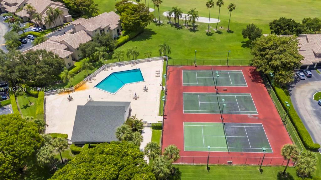 CALIFORNIA COURTS CONDO - Residential Lease
