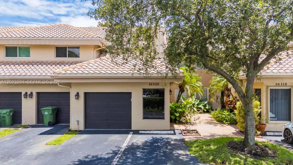 CALIFORNIA COURTS CONDO - Residential Lease