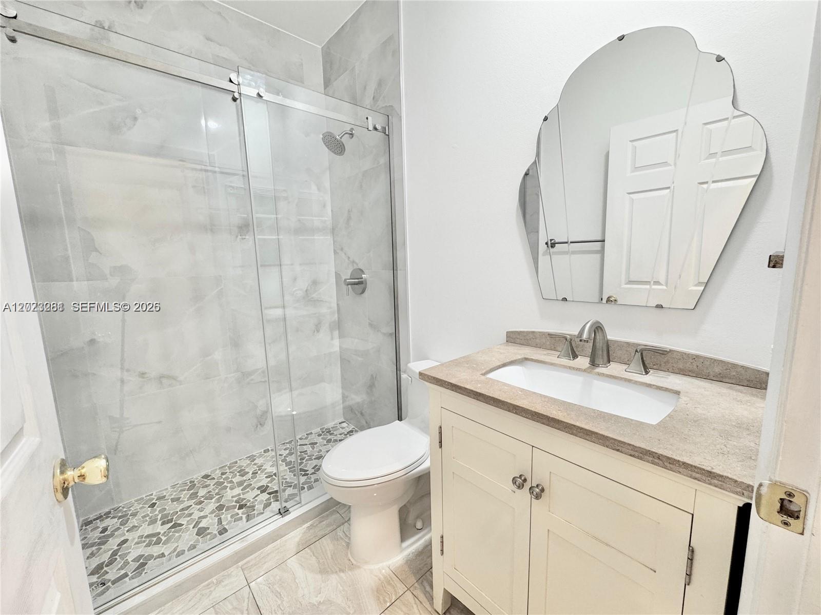 CALIFORNIA COURTS CONDO - Residential Lease