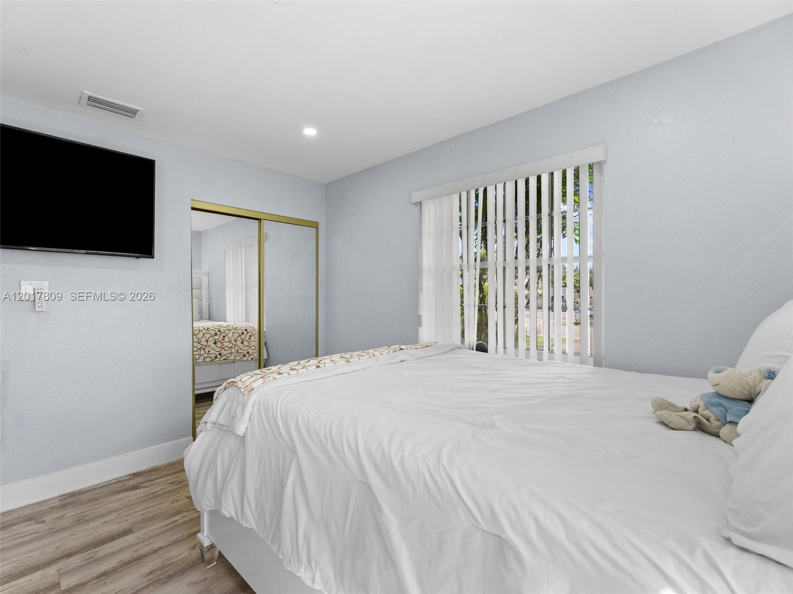 LINWOOD GARDENS NO 2 - Residential