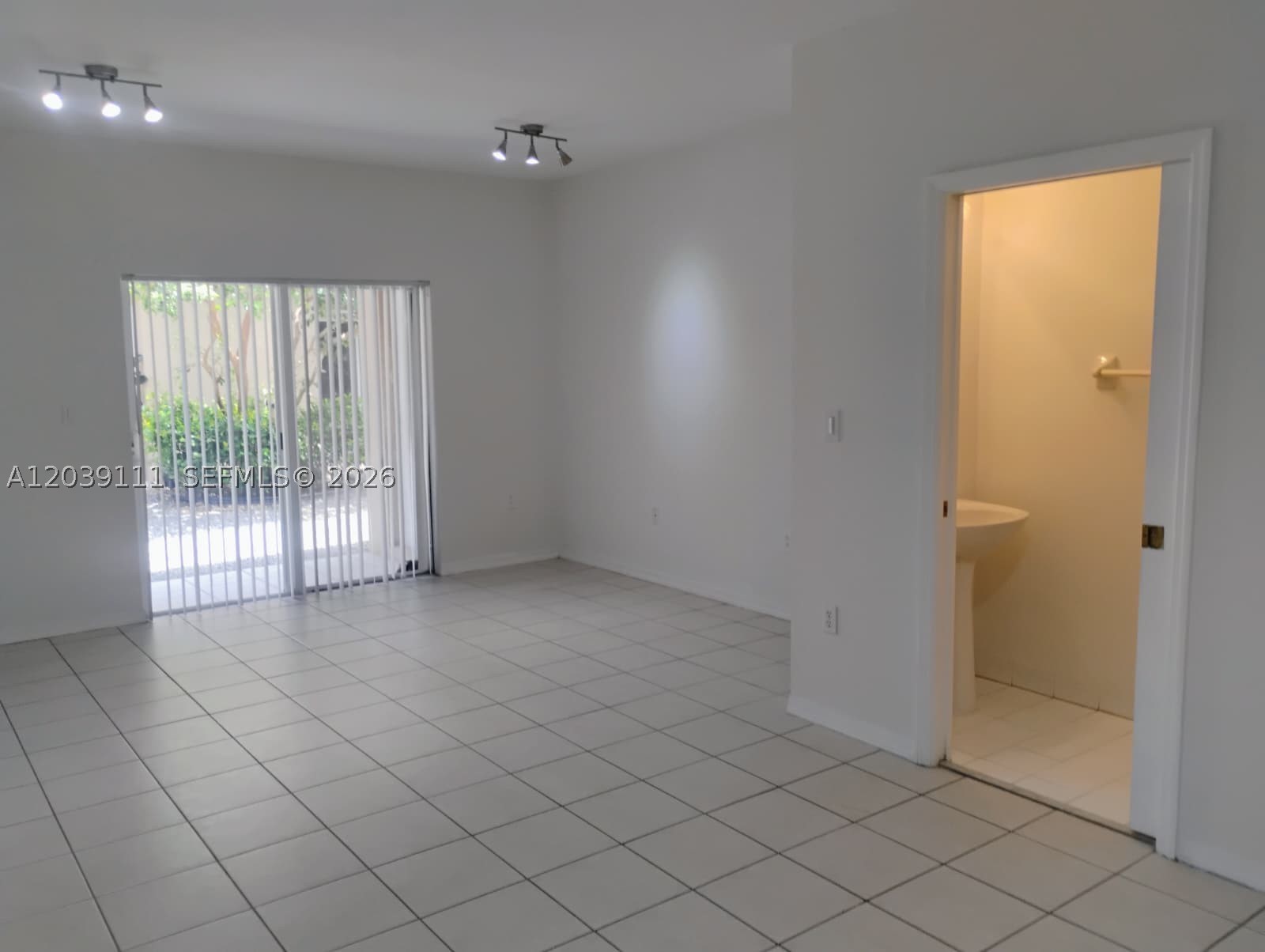 LAS BRISAS AT DORAL CONDO - Residential