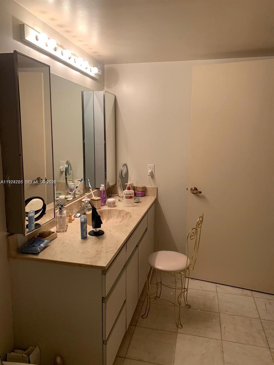 CHAMPLAIN TOWERS NORTH - Residential
