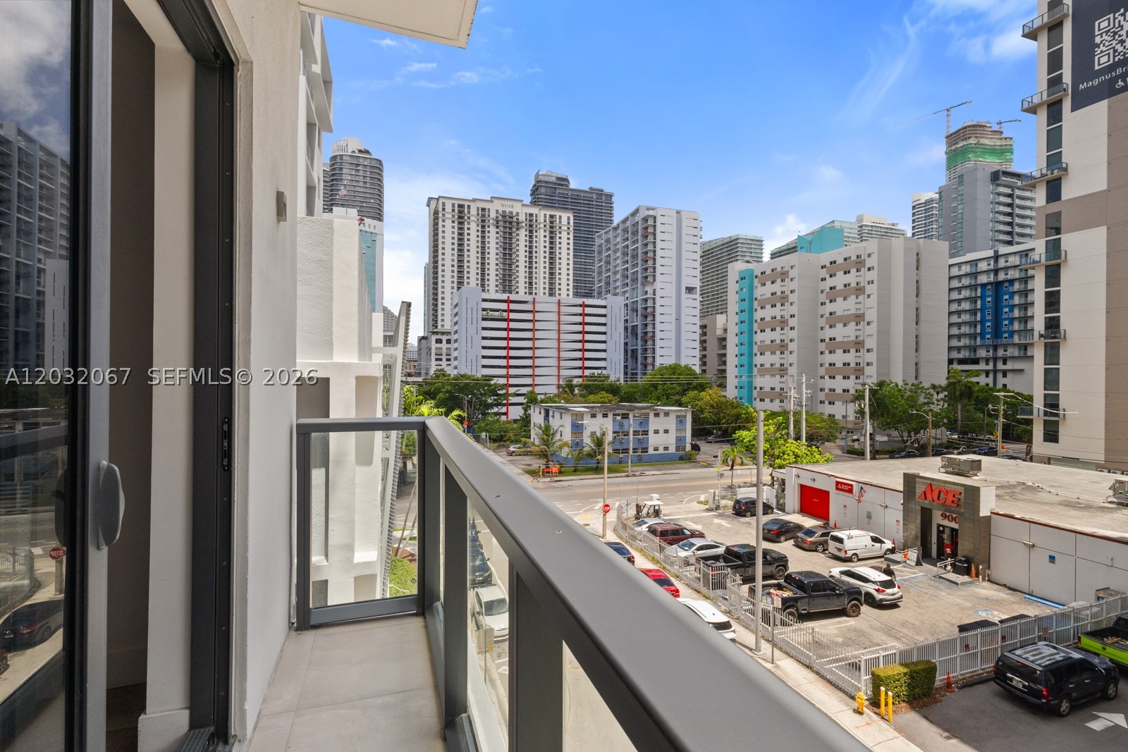 SMART BRICKELL CONDO - Residential