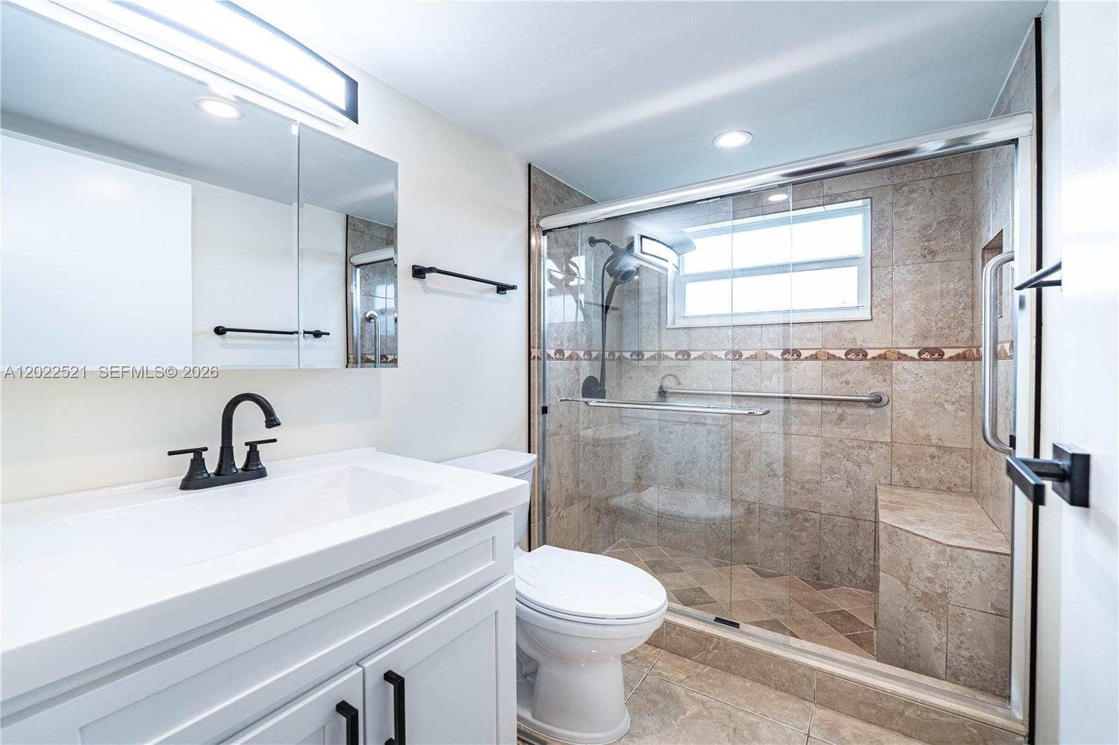 KINGS POINT BRITTANY COND - Residential