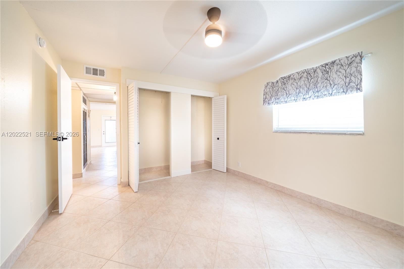 KINGS POINT BRITTANY COND - Residential