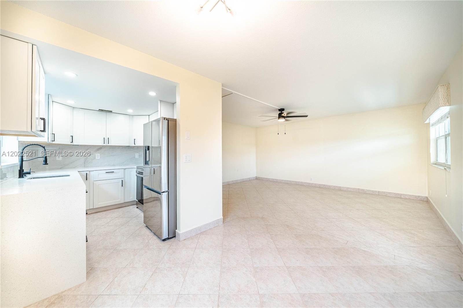 KINGS POINT BRITTANY COND - Residential