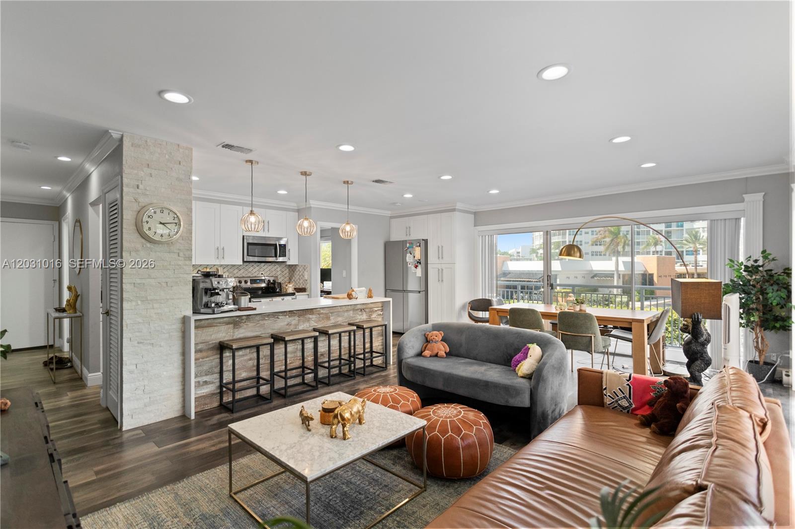 GOLDEN ISLES TOWERS CONDO - Residential