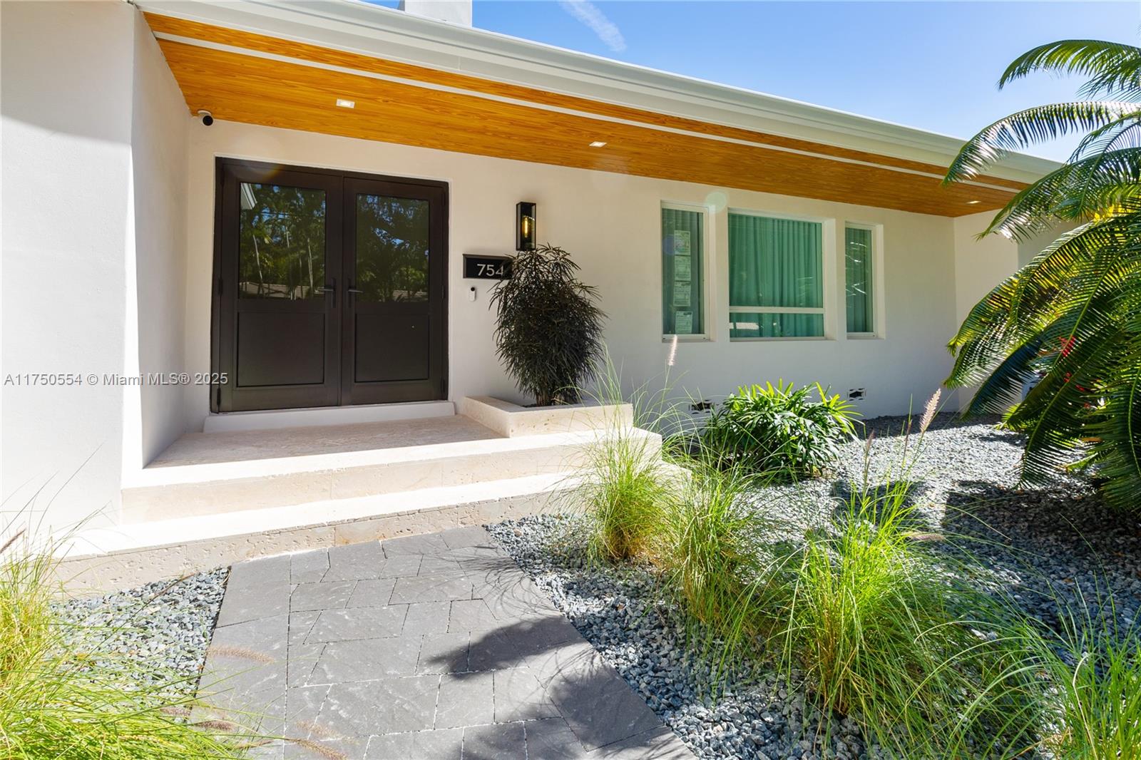 CORAL GABLES RIVIERA SEC - Residential