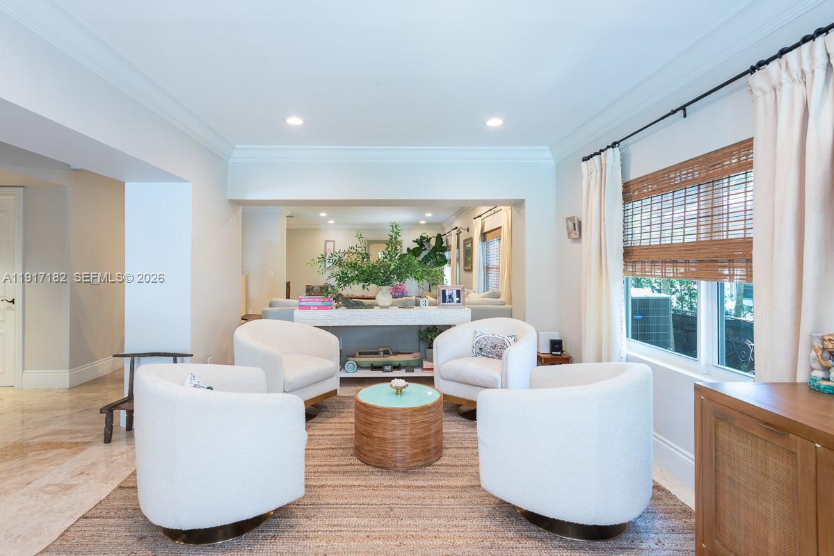 BAY HARBOR ISLAND - Residential