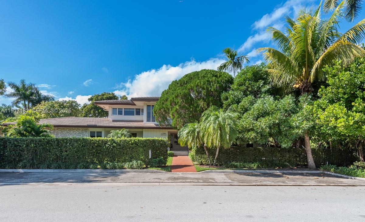 BAY HARBOR ISLAND - Residential