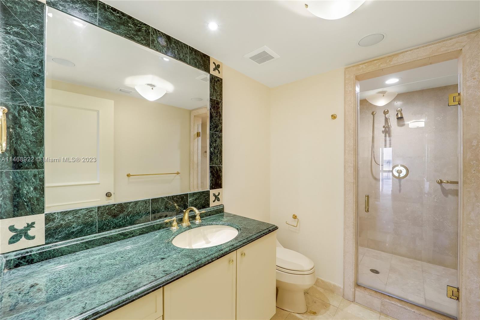 GRAND BAY TOWER CONDO - Residential Lease